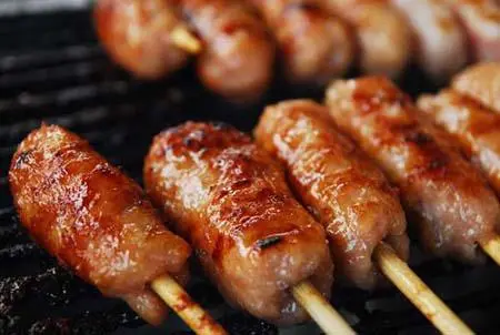 Hình ảnh Cơm tấm nem nướng xíu mại