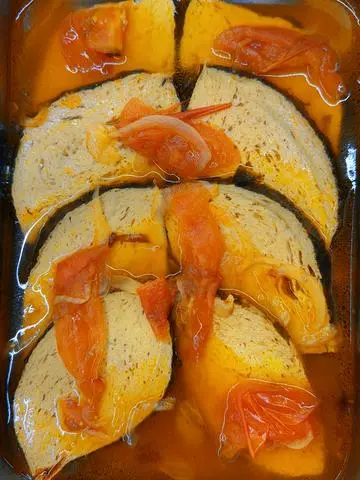 Hình ảnh Cơm cá thu & rau