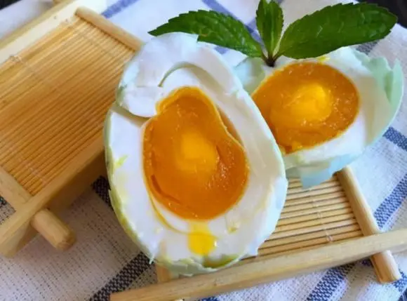 Hình ảnh Trứng vịt muối 