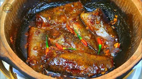 Hình ảnh Cơm Cá Rô kho tộ