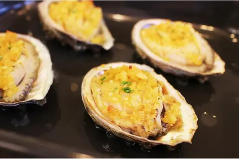 Hình ảnh Bào Ngư Nướng Phô Mai - 1 Con