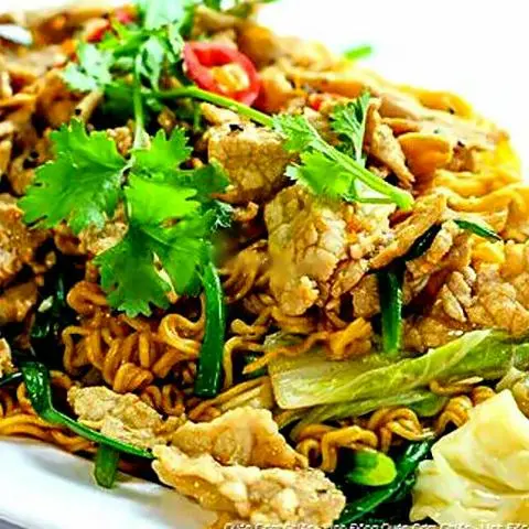Hình ảnh Mì xào bò