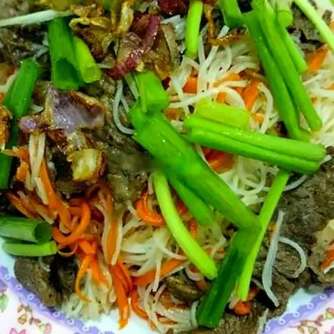 Hình ảnh Bún gạo xào bò