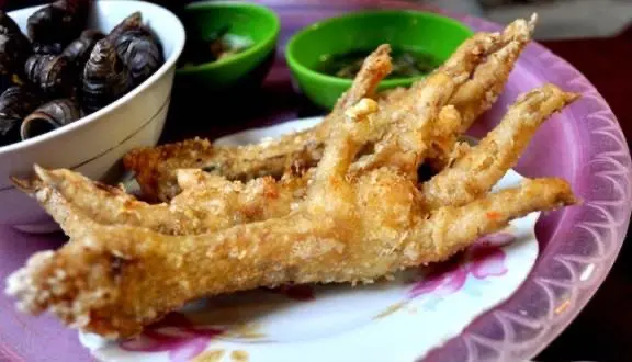 Hình ảnh Chân gà chiên nước mắm
