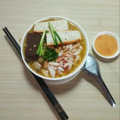 Hình ảnh Bánh Canh Ghẹ Chả Cua