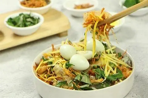 Hình ảnh Bánh Tráng Trộn - Quán Trộn
