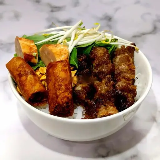 Hình ảnh Bún thịt nướng thập cẩm