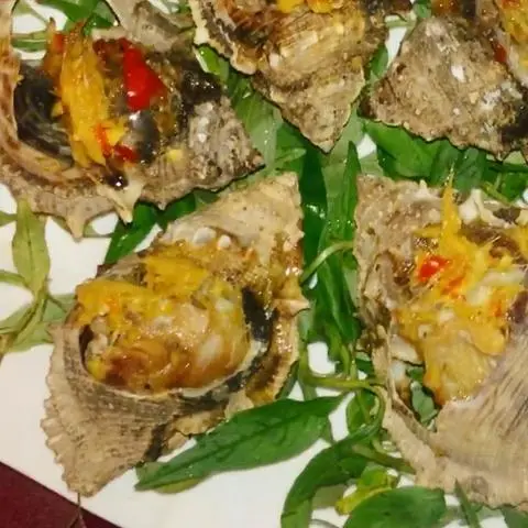 Hình ảnh Ốc Gai Nướng Tiêu Xanh 