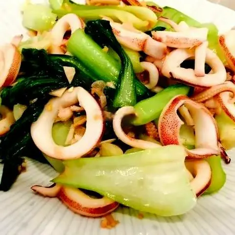 Hình ảnh Cơm mực xào cải