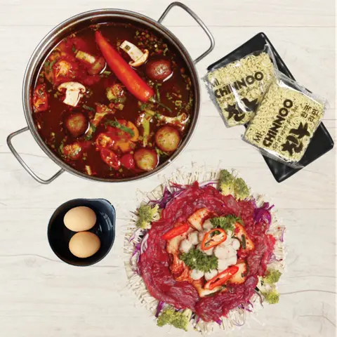 Hình ảnh Lẩu kim chi bò úc 2 người