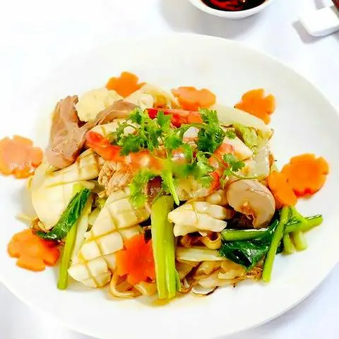 Hình ảnh Hủ tiếu xào hải sản
