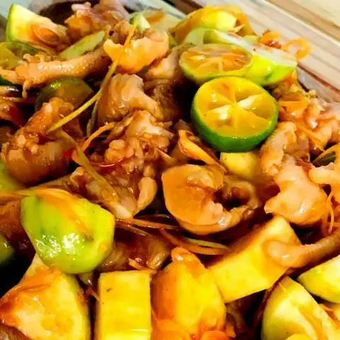 Hình ảnh Chân gà rút xương sốt Thái