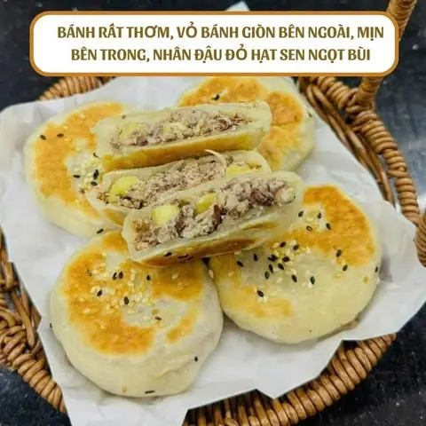 Hình ảnh Bánh đậu đỏ hạt sen