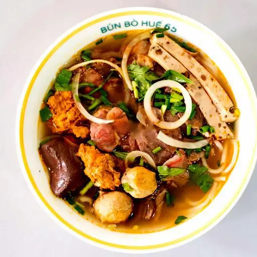 Hình ảnh Bún Bò Huế Vàng Plus