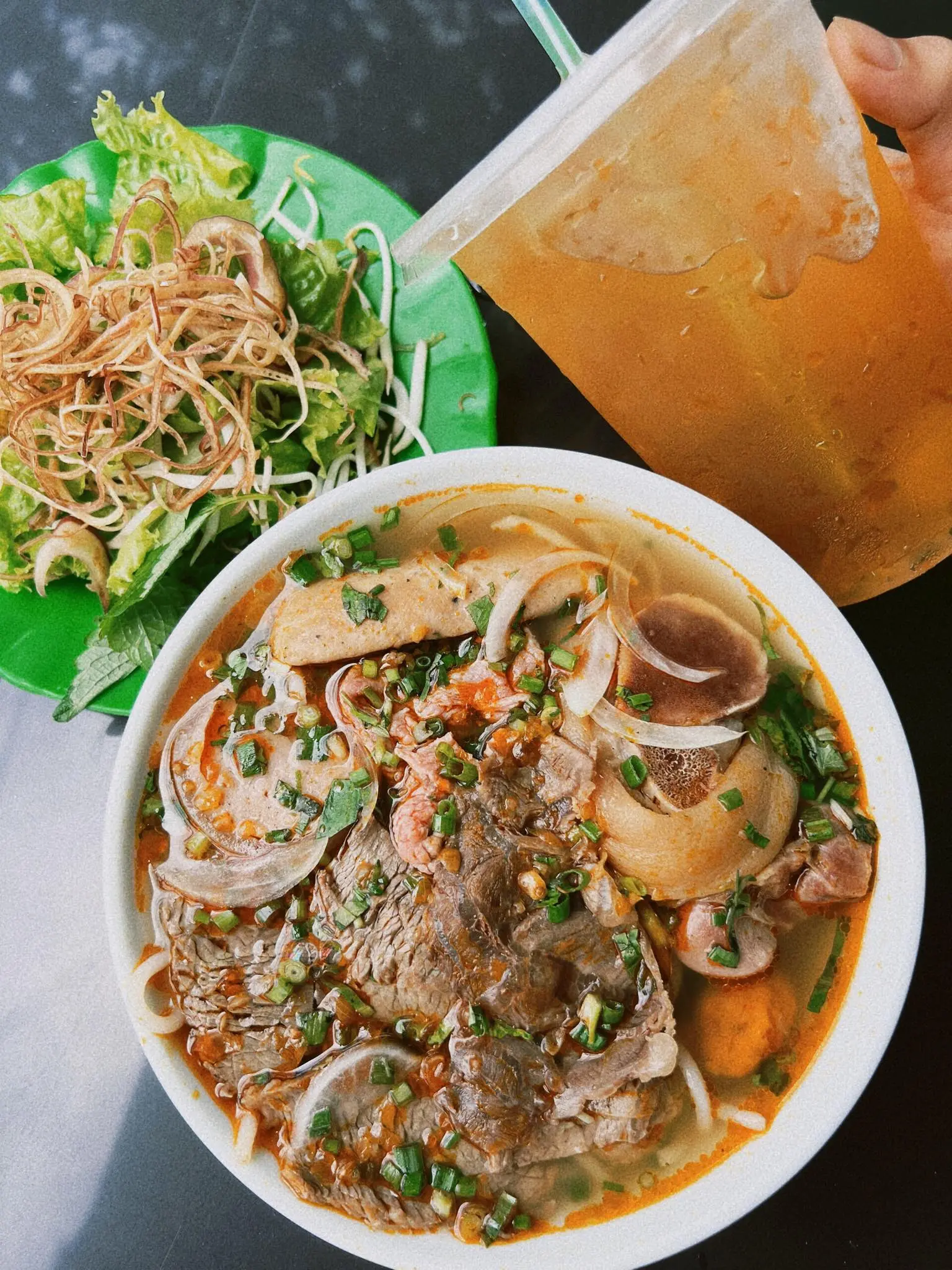 Hình ảnh Bún bò Huế đặc biệt