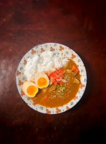 Hình ảnh Cơm Curry Nhật và trứng lòng đào ngâm