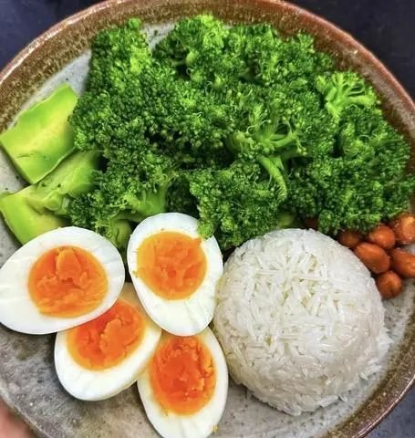 Hình ảnh Trứng - suplơ - đậu phọng - cơm trắng