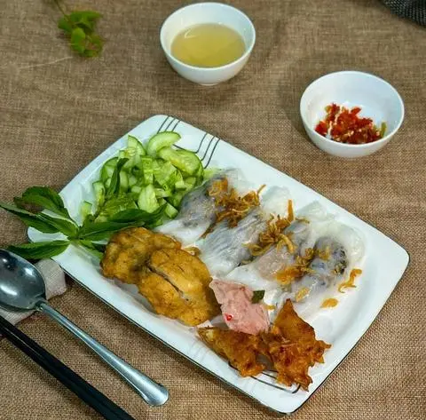 Hình ảnh Bánh cuốn chả mực đặc biệt