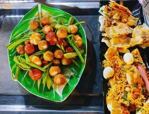Hình ảnh Cá viên chiên thập cẩm chiên nước mắm