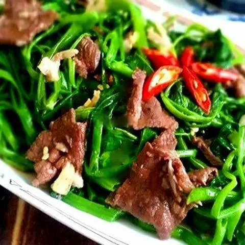 Hình ảnh Cơm Chiên Bò Xào Rau Muống