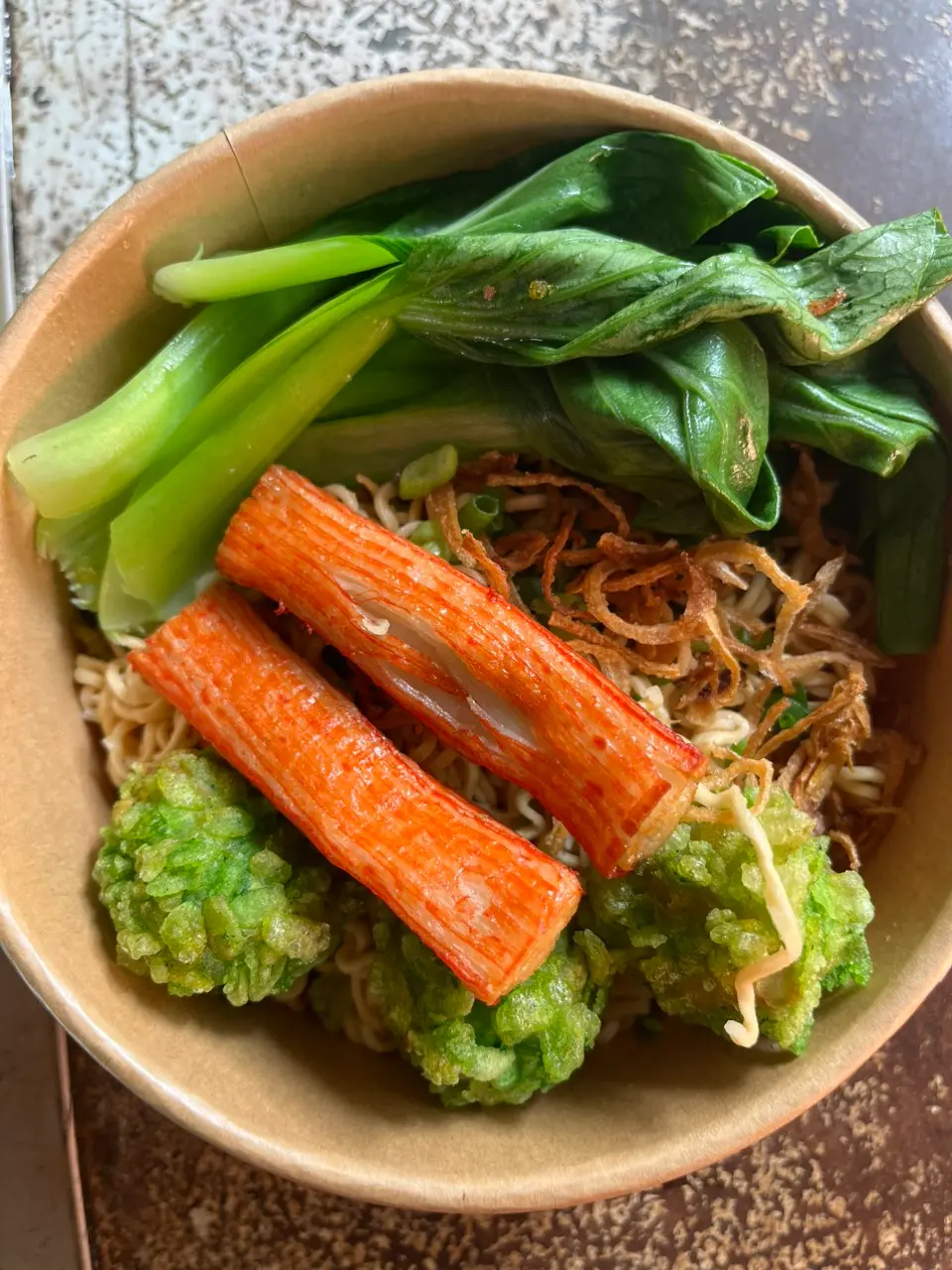 Hình ảnh Mì Trộn thanh cua+ cá tẩm chiên