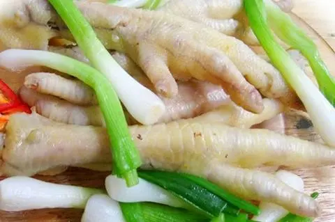 Hình ảnh Chân gà hấp hành