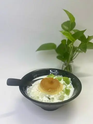 Hình ảnh CHÈ DỪA NON CARAMEL