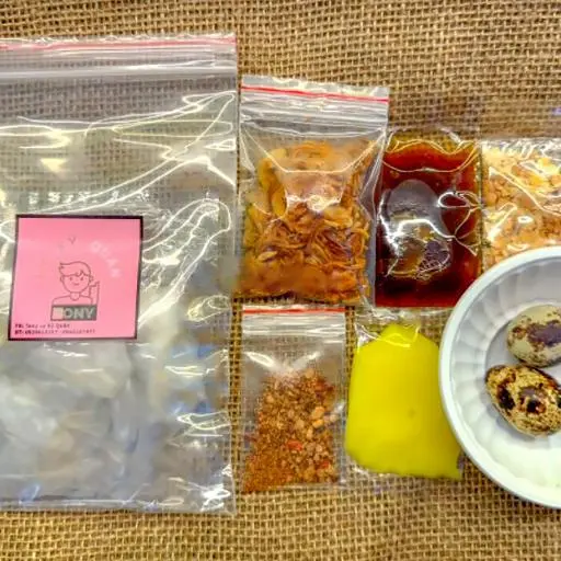 Hình ảnh Bánh tráng chấm me bơ