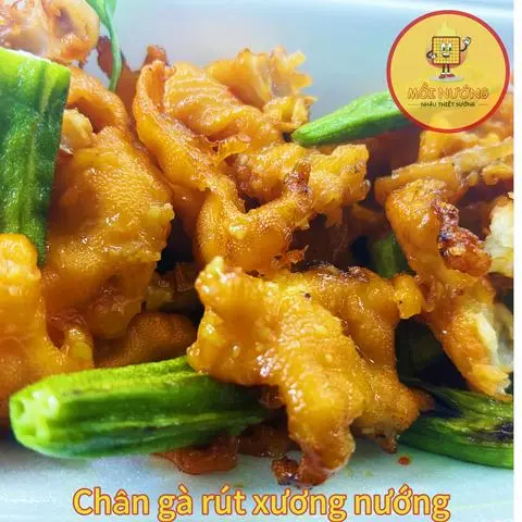 Hình ảnh Chân gà rút xương nướng 1 xiên