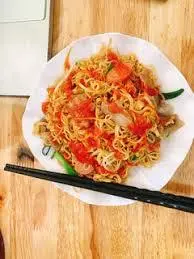 Hình ảnh Mì Xào Xúc Xích + 1 ly nước