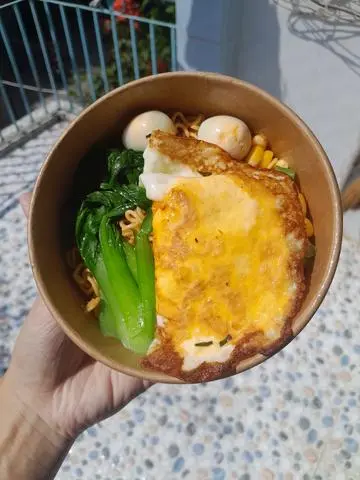 Hình ảnh Mì trộn trứng