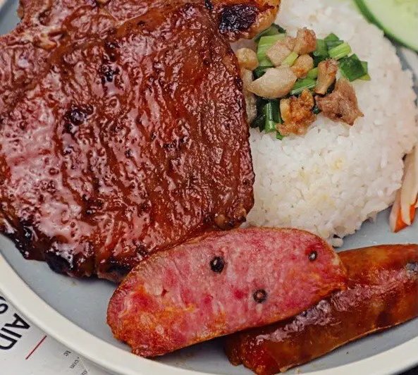 Hình ảnh CƠM TẤM SƯỜN-  BÌ-  LẠP XƯỞNG