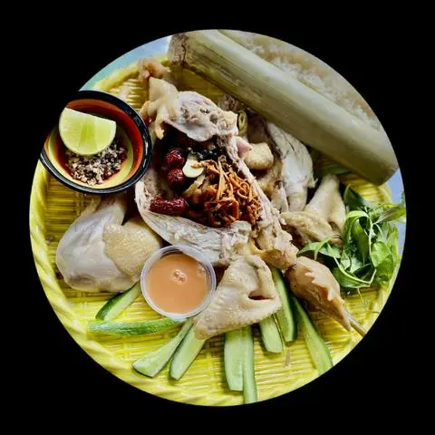 Hình ảnh Gà nướng ống tre thảo dược