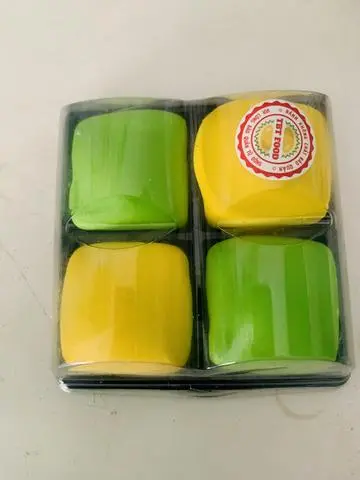 Hình ảnh Bánh crepe sầu riêng sét 2 cái 