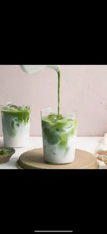 Hình ảnh matcha latte sữa gấu 