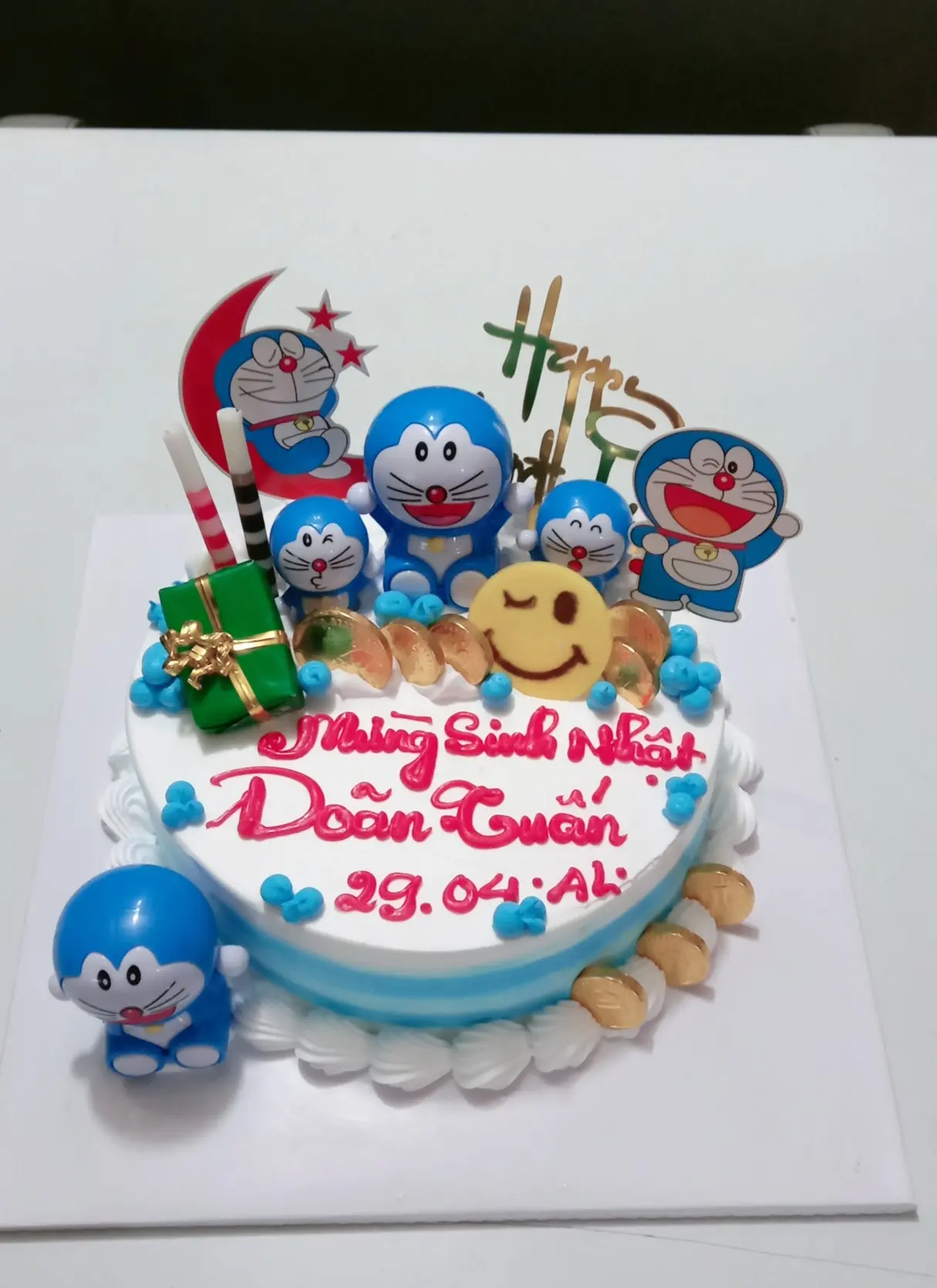Hình ảnh Bánh kem Doremon 15cm