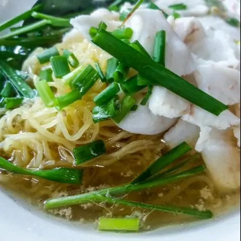 Hình ảnh Mì tươi phile cá lóc thịt bằm