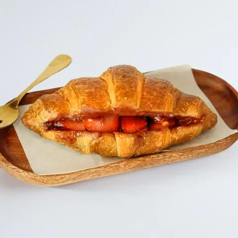 Hình ảnh Croissant Dâu