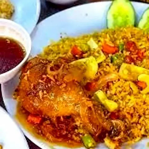 Hình ảnh Cơm Chiên Dương Châu Gà