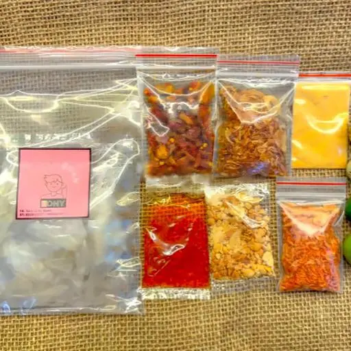 Hình ảnh Bánh tráng trộn thập cẩm