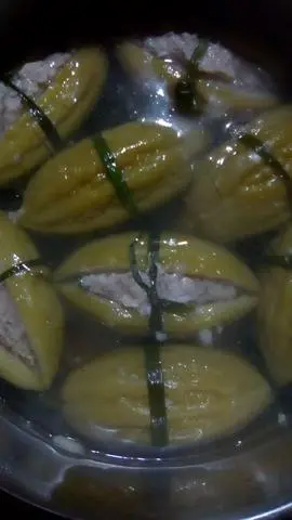 Hình ảnh cơm + canh khổ qua