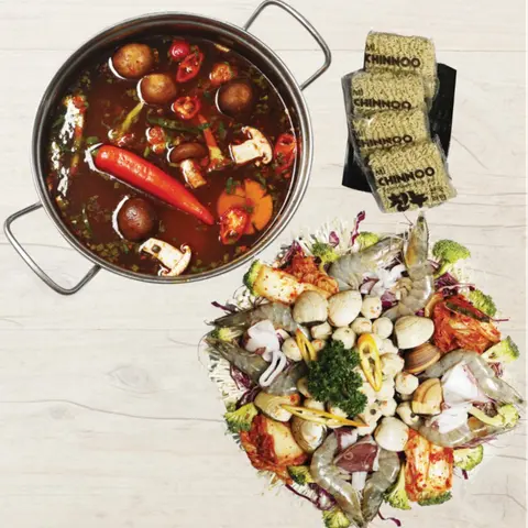 Hình ảnh Lẩu tomyum hải sản 4 người