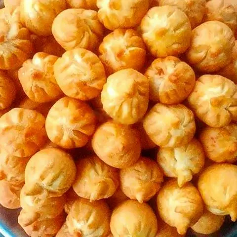 Hình ảnh Bánh bao chiên thịt trứng cút
