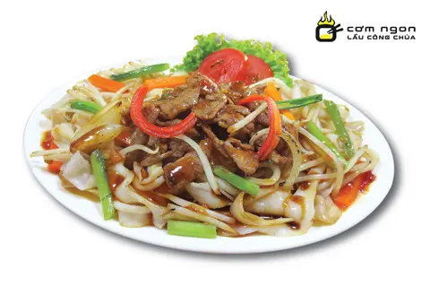 Hình ảnh Hủ tiếu mềm xào bò