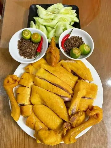 Hình ảnh Gà ri nguyên con ủ muối loại 1