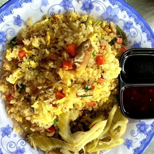Hình ảnh Cơm chiên cá mặn
