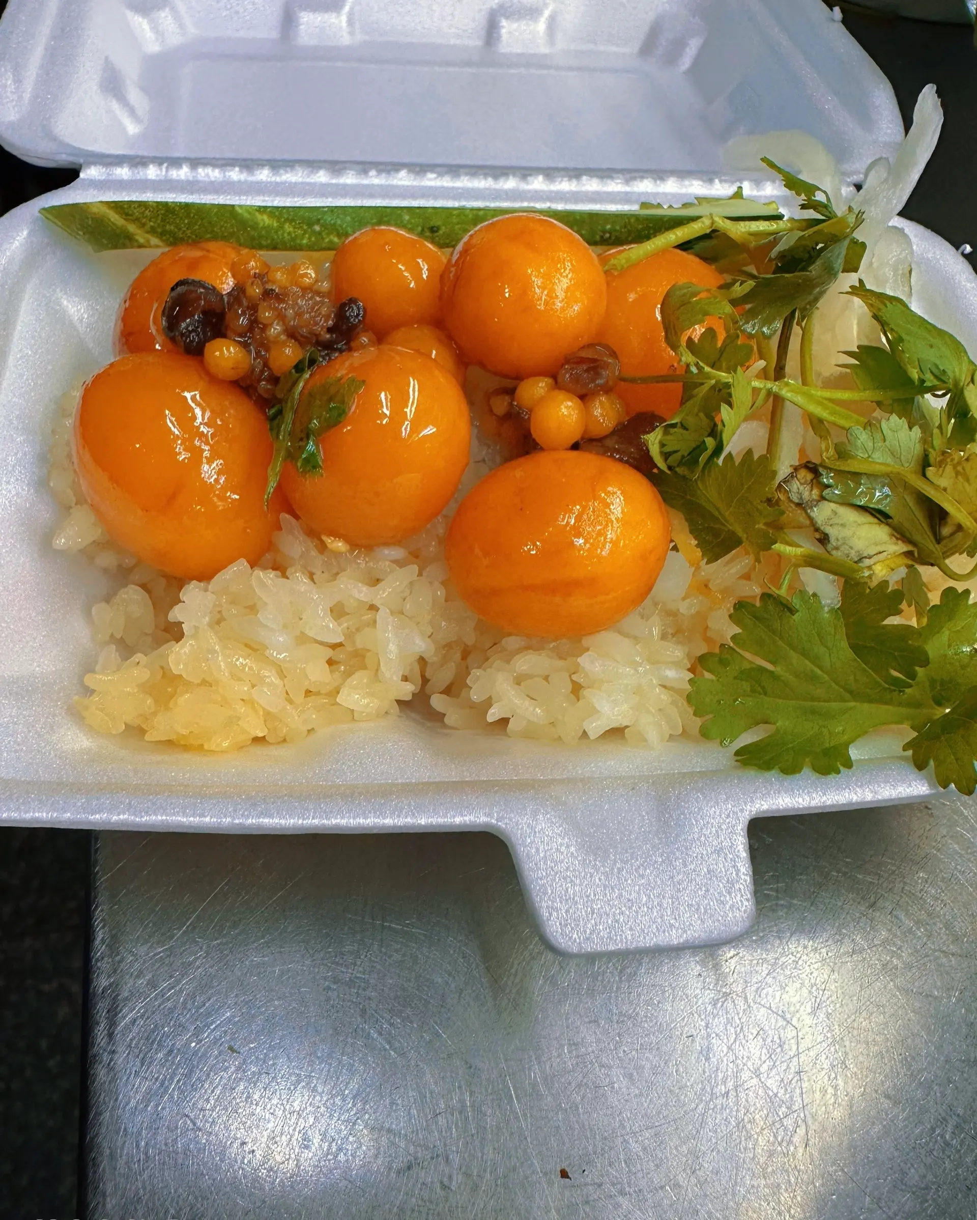 Hình ảnh Xôi trứng gà non