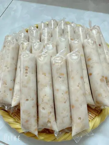 Hình ảnh Kem chuối cốt dừa (Lốc 10)