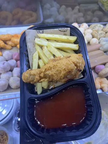 Hình ảnh Combo Đùi gà Khoai Tây
