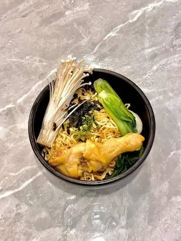 Hình ảnh Mì trộn gà